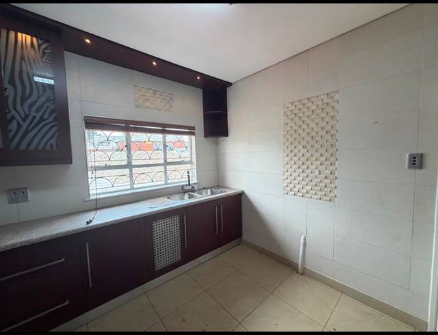 3 BEDROOM PROPERTY TO RENT IN LAUDIUM